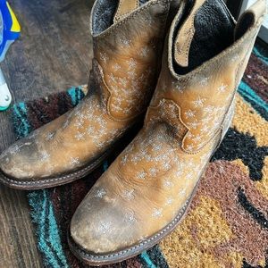 Liberty black star boots brand new never worn!